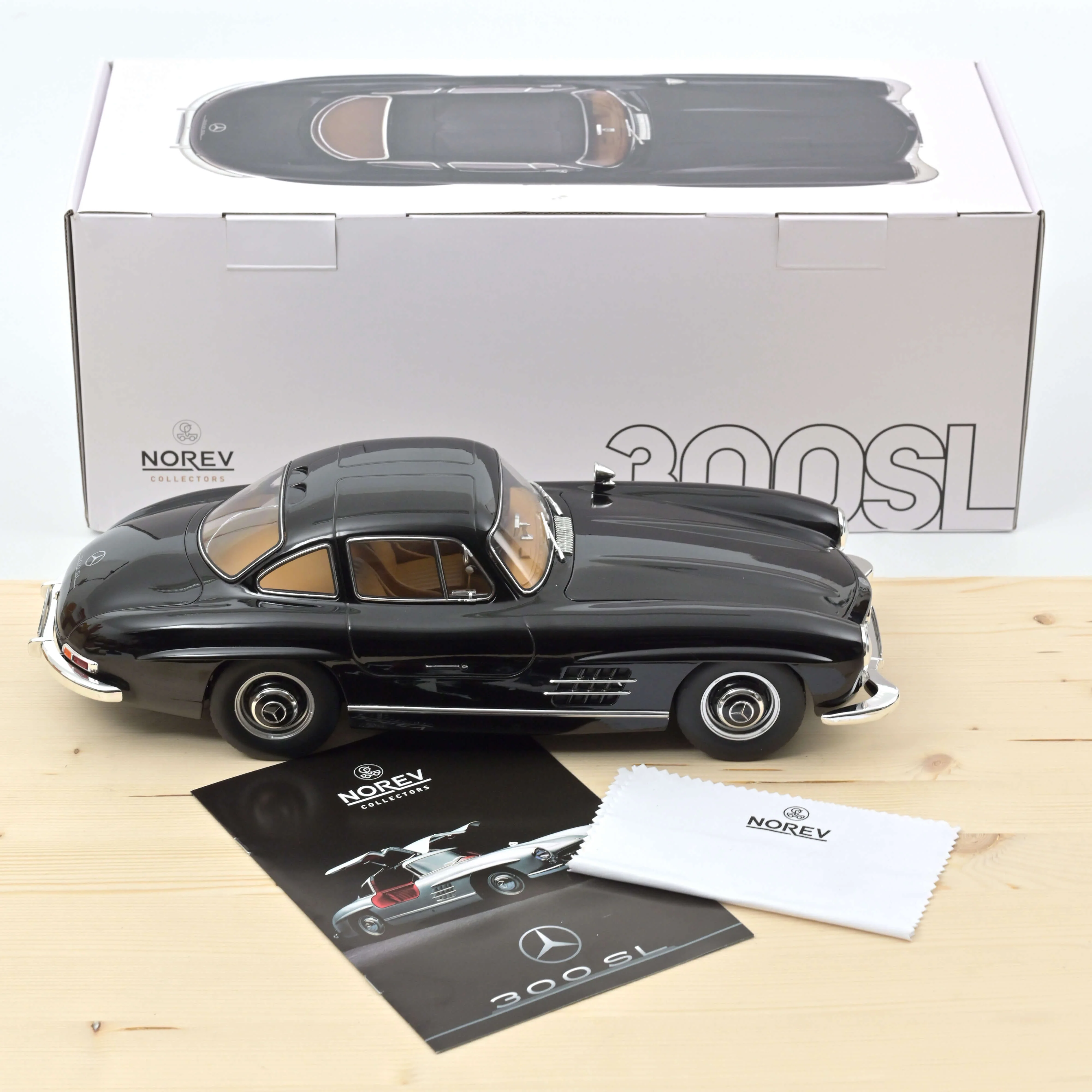 Mercedes-Benz 300 SL 1954 Noir 1/12 - 300pcs - Image 4